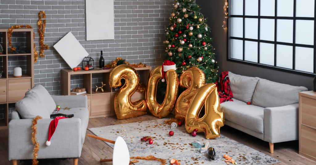 Living room with Christmas decoration and balloons with numbers "2024"