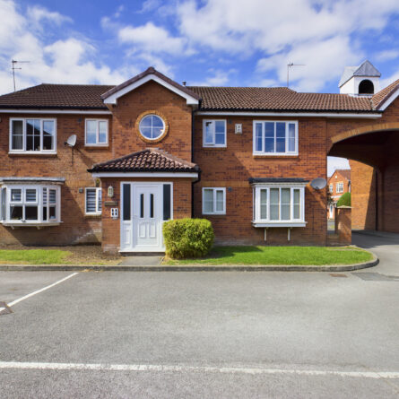 CAM00831P1-PR0112-STILL03